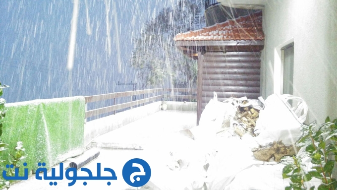 الثلوج تكسي قرى الجليل وتعطل المدارس